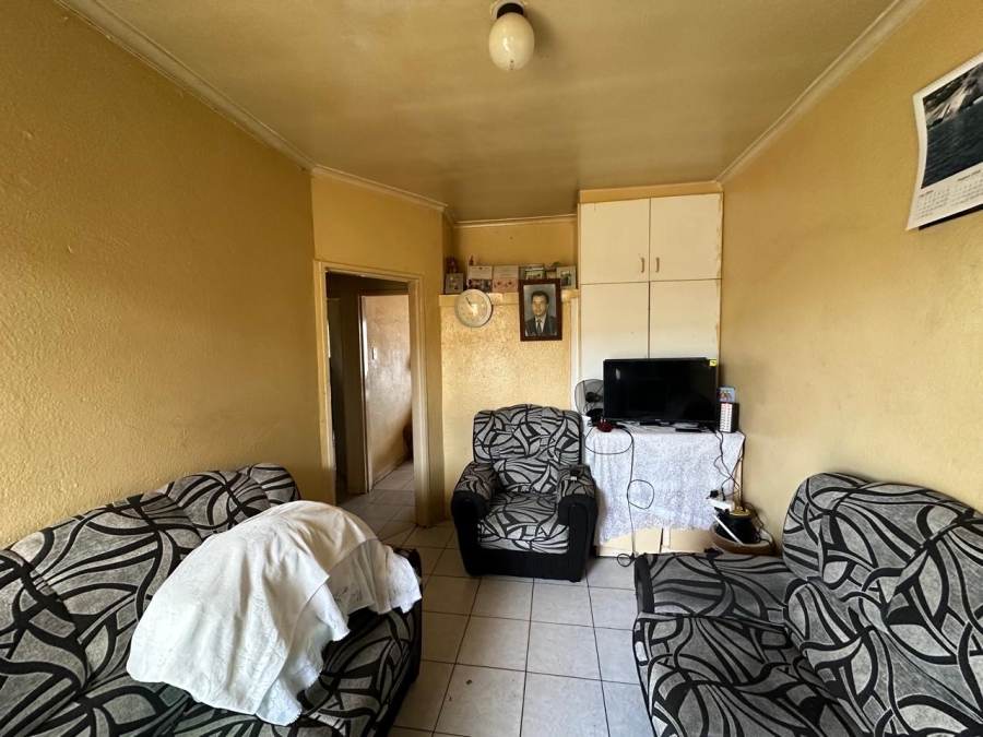 2 Bedroom Property for Sale in Oakdene Western Cape